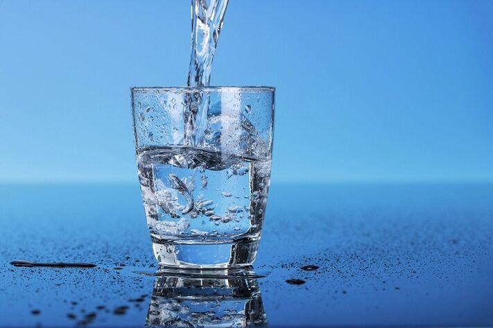 Drink enough water to lose weight quickly
